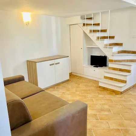 Apartment Loft Tiberio-centro Storico Sperlonga